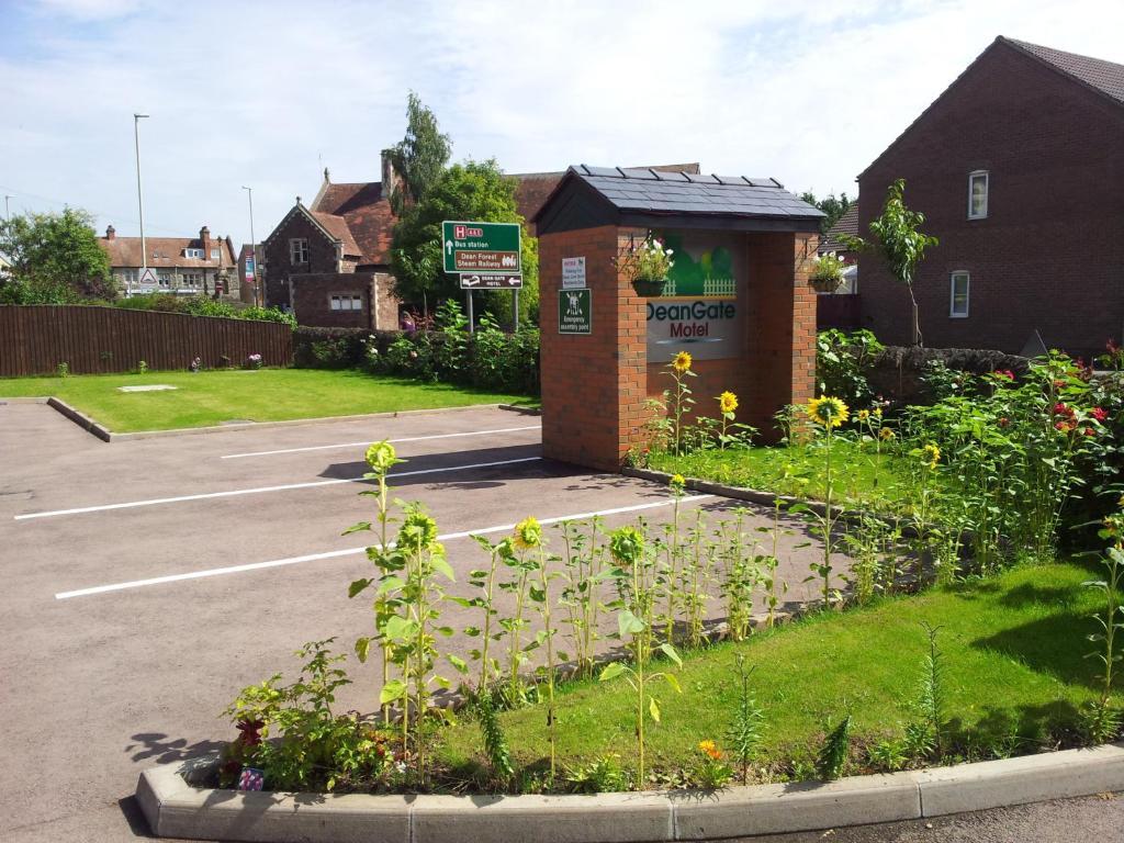 Deangate Motel Lydney Exterior foto
