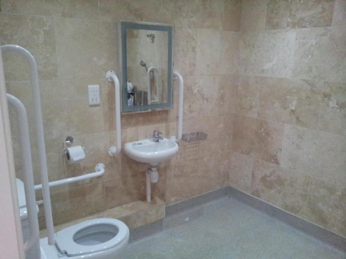 Deangate Motel Lydney Zimmer foto